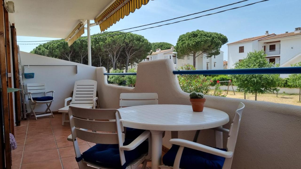 Apartamento Familiar Con Piscina Y Wifi L' Escala Luaran gambar