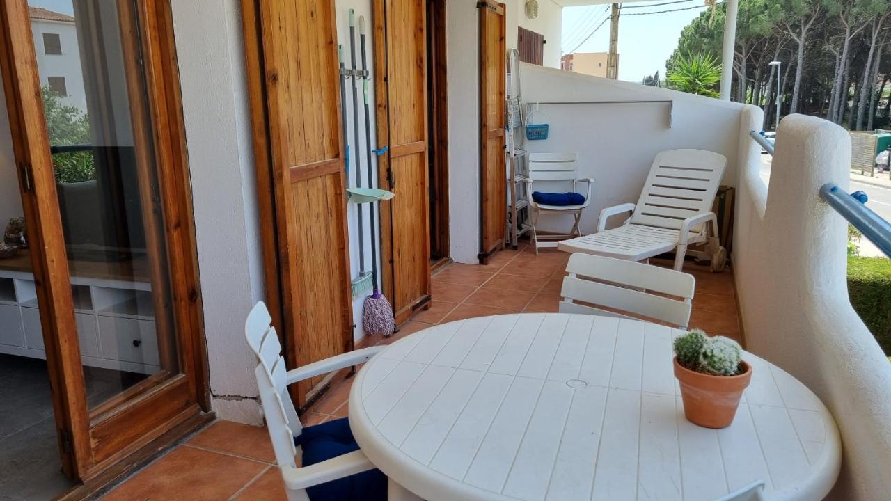 Apartamento Familiar Con Piscina Y Wifi L' Escala Luaran gambar