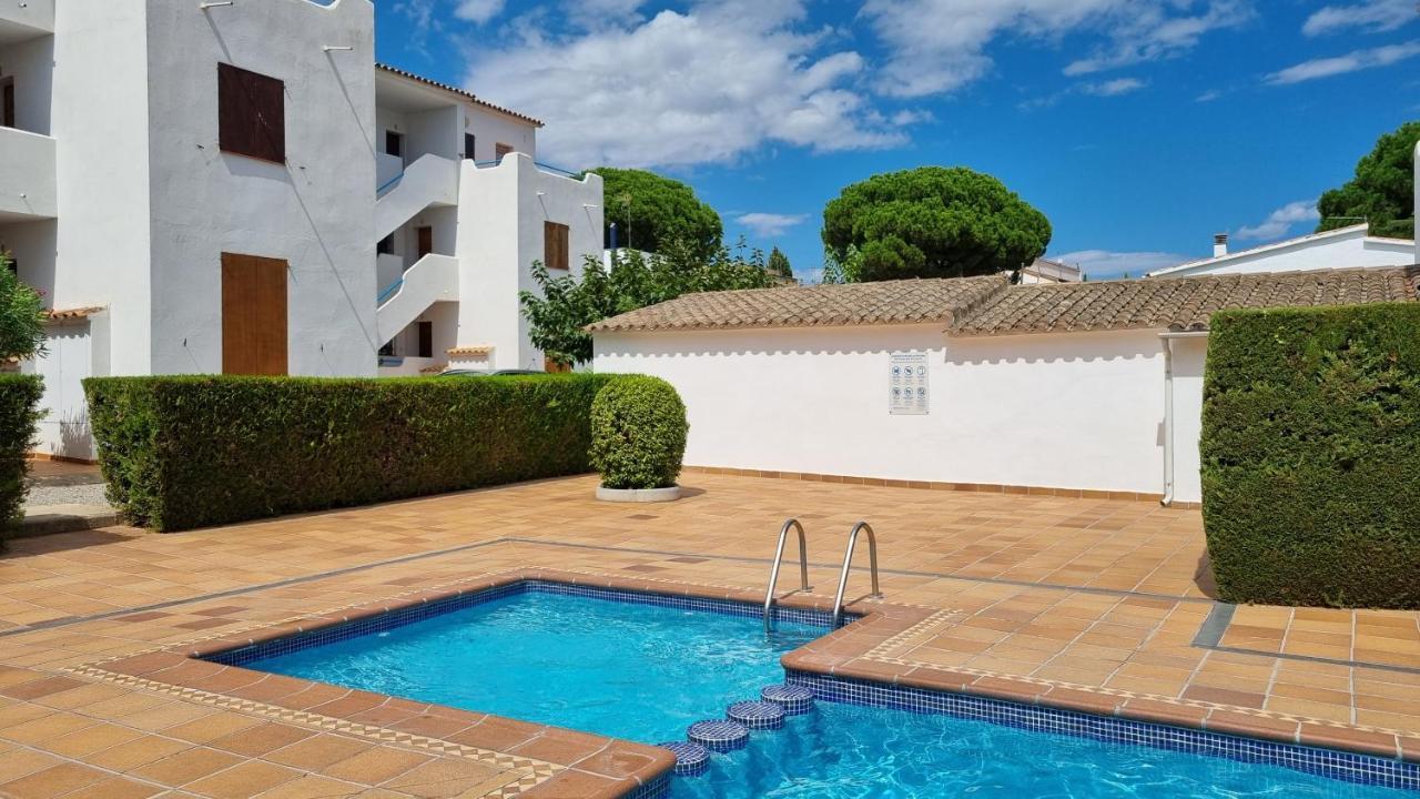 Apartamento Familiar Con Piscina Y Wifi L' Escala Luaran gambar